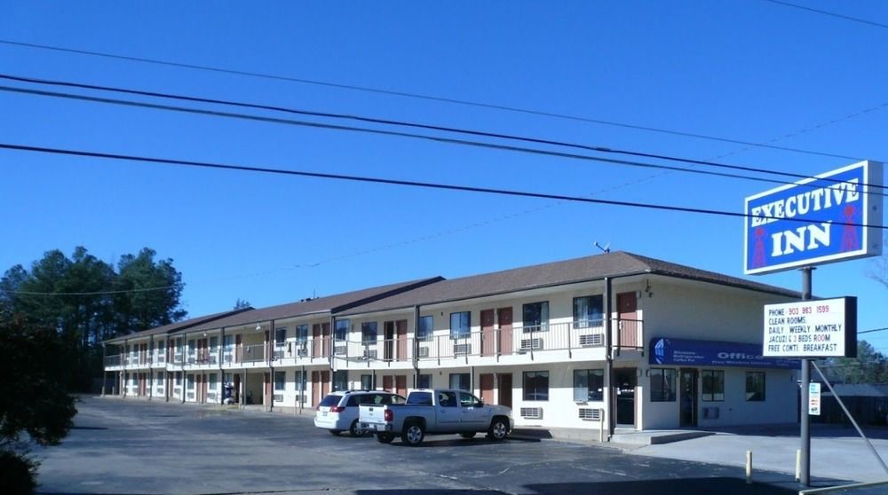 Executive Inn By Oyo Kilgore North Extérieur photo
